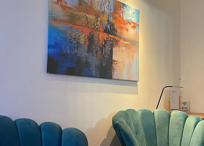 New Luminious Apartment-Free Private Parking
