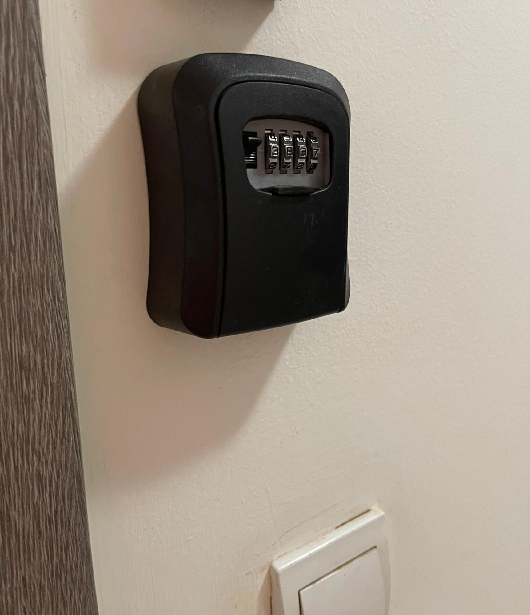 New Luminious Apartment-free Private Parking * Skopje