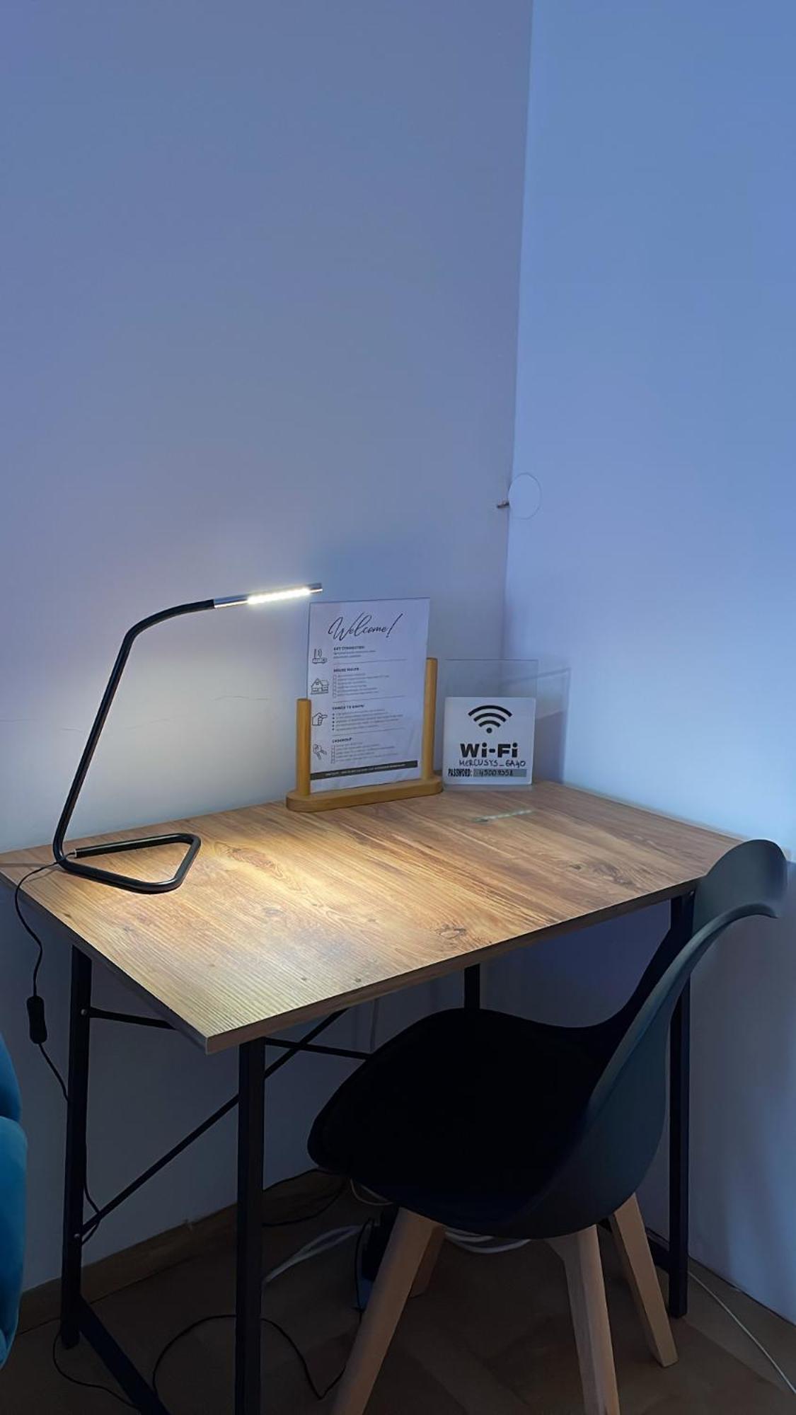 New Luminious Apartment-free Private Parking *